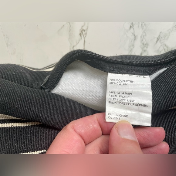 *SOLD* 🔆 Simons Mr Pillow 18’x11’ - Picture 3 of 6